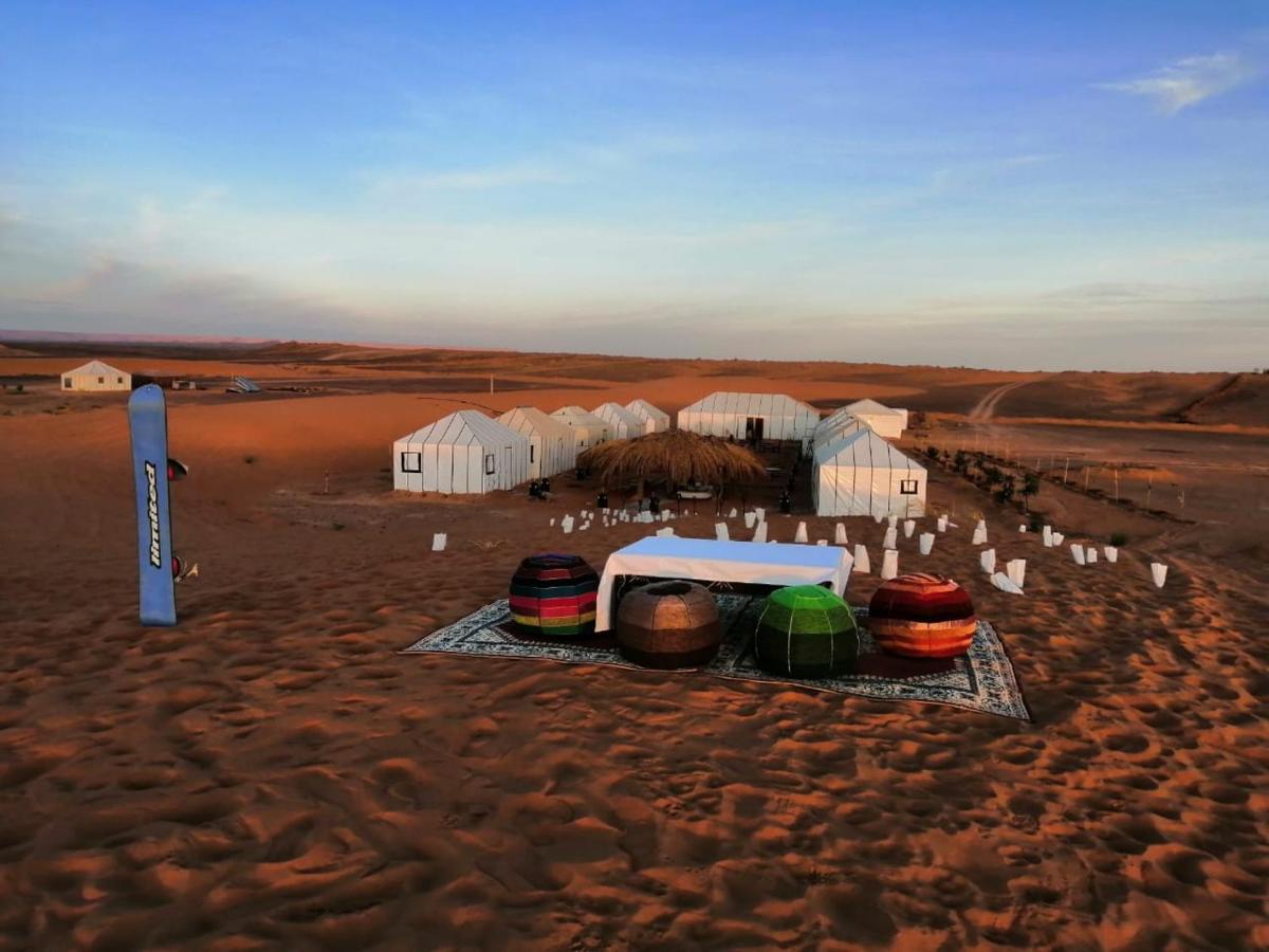Akabar Luxury Desert Camp Merzouga Bagian luar foto