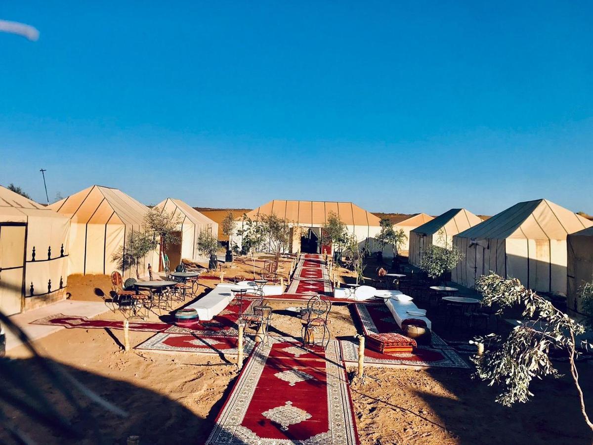 Akabar Luxury Desert Camp Merzouga Bagian luar foto